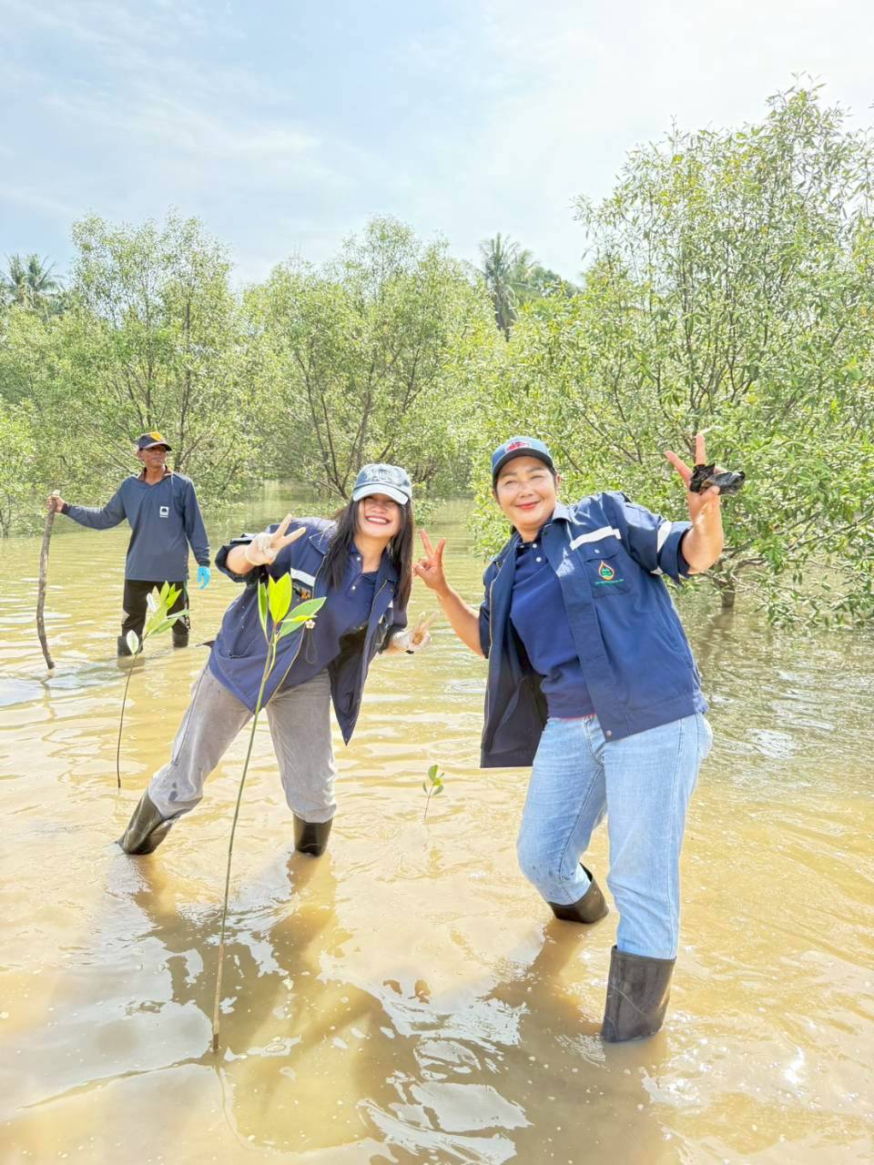 กิจกรรมการมีส่วนร่วมด้านการจัดการสิ่งแวดล้อมและชุมชนอย่างยั่งยืน CSR