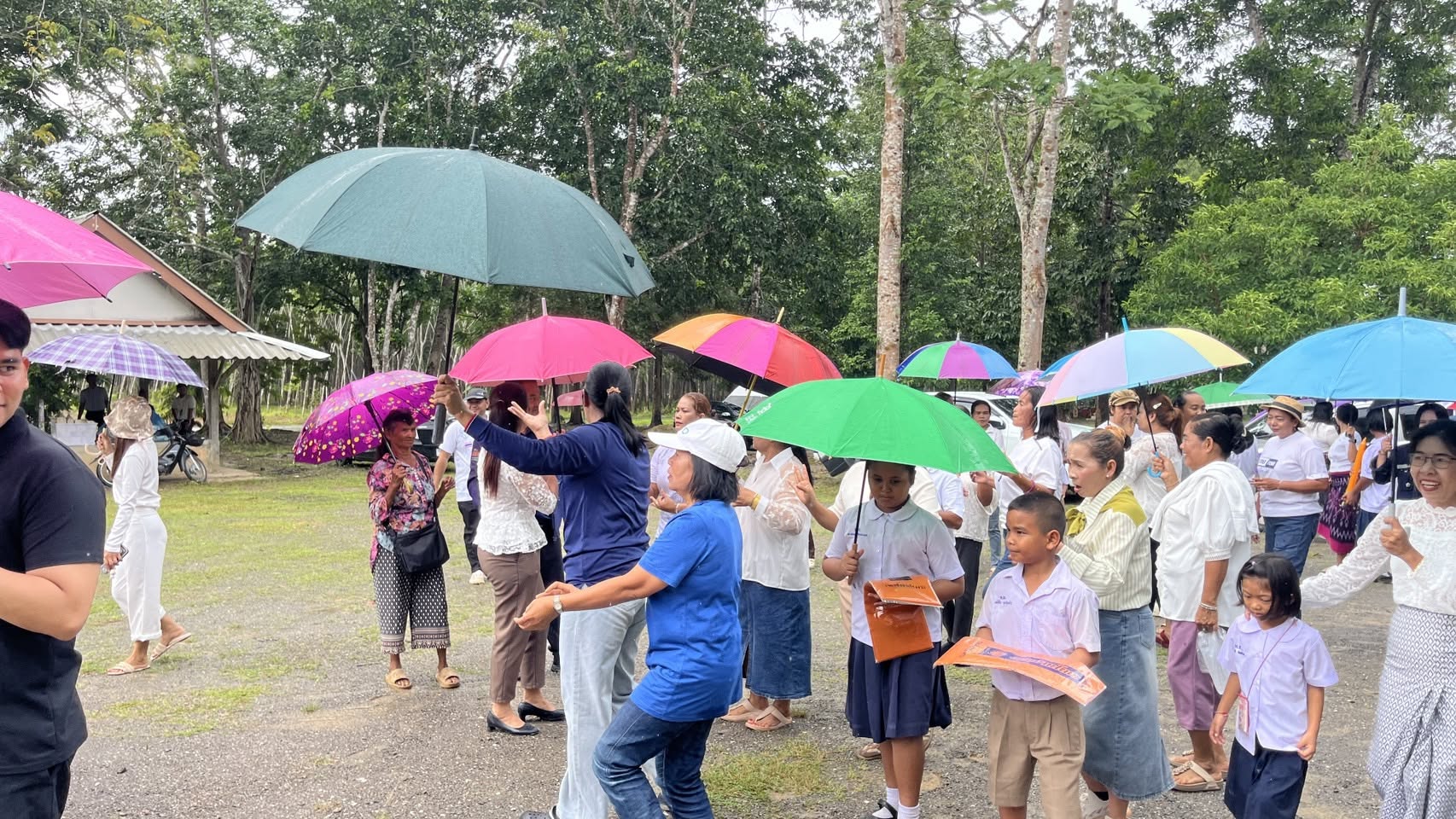 เเห่เทียนพรรษา